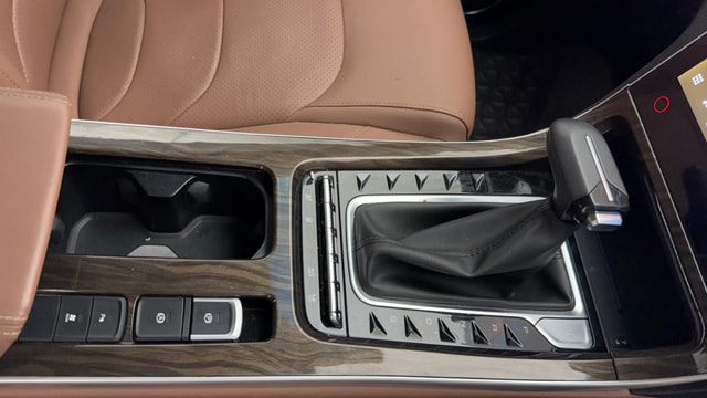 View MG Hector Plus Image 44 Used MG Hector Plus Image 44