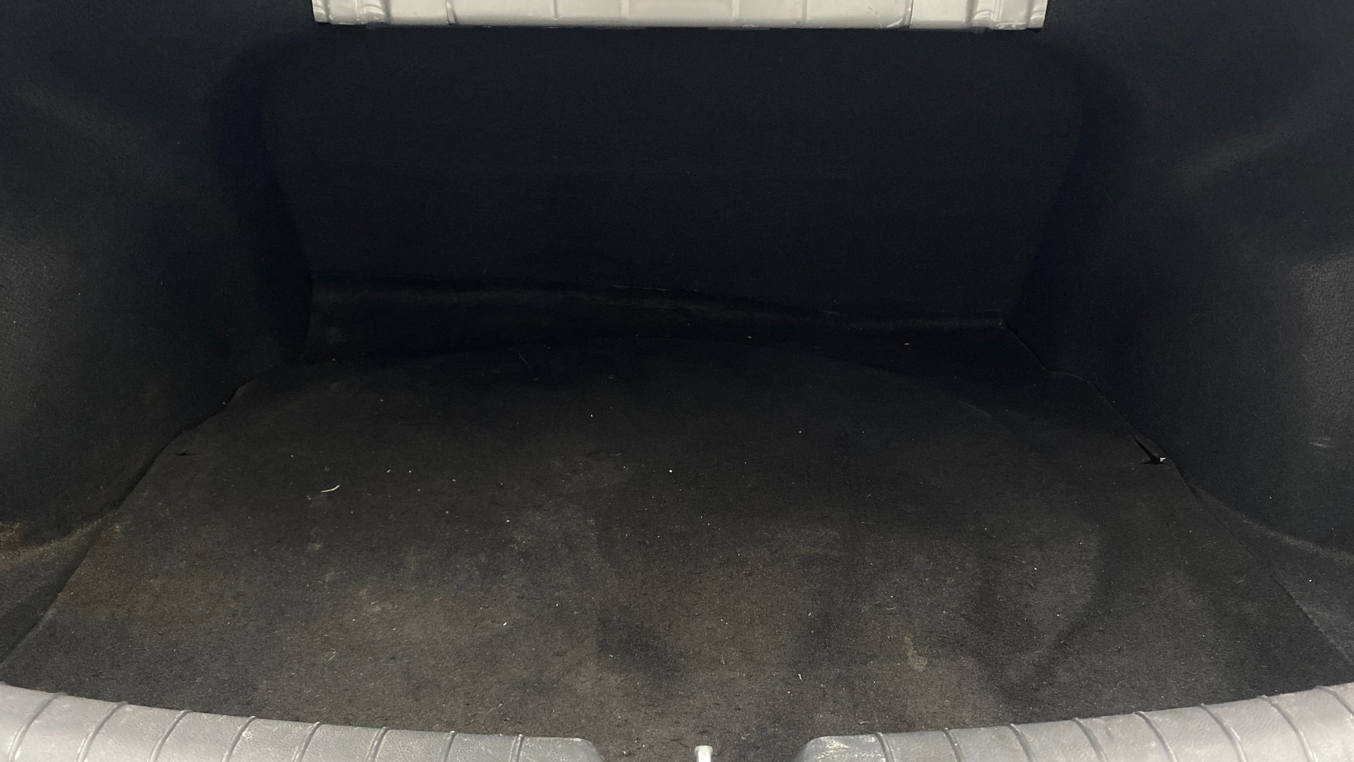 View 2019 Hyundai Verna 1.4 VTVT E Image 11 Used 2019 Hyundai Verna 1.4 VTVT E Image 11