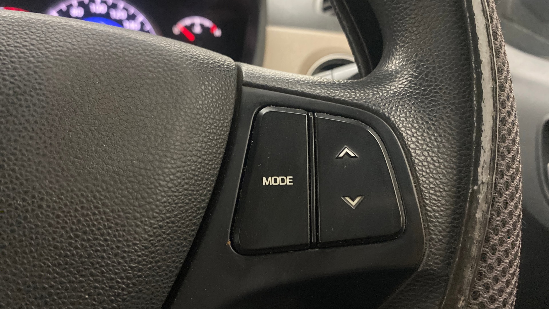 View 2017 Hyundai Grand i10 Sportz 1.2 Kappa Image 3 Used 2017 Hyundai Grand i10 Sportz 1.2 Kappa Image 3