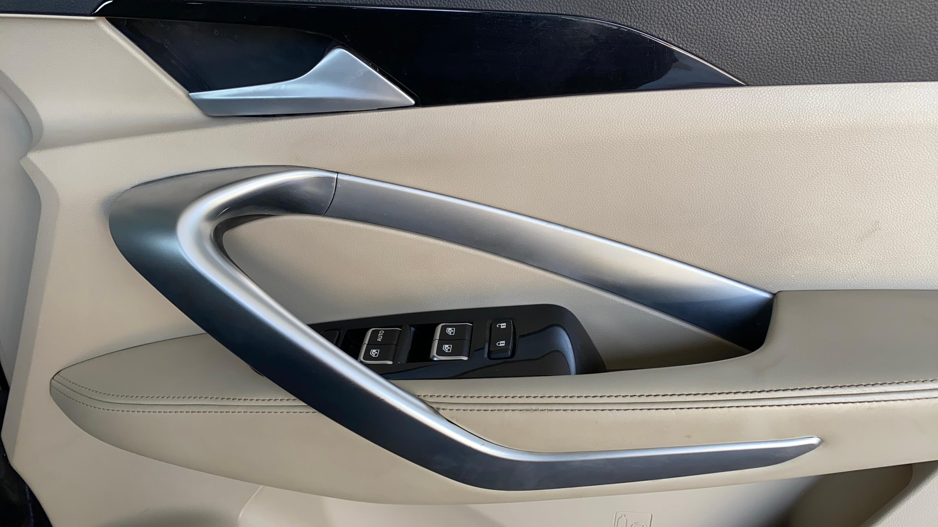 View 2021 MG Hector Sharp CVT Petrol Image 40 Used 2021 MG Hector Sharp CVT Petrol Image 40