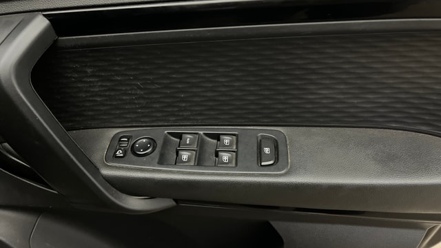 View Renault Kiger Image 38 Used Renault Kiger Image 38