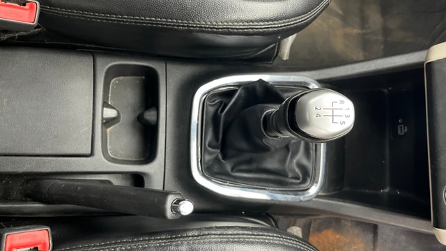 View Renault Triber Image 42 Used Renault Triber Image 42