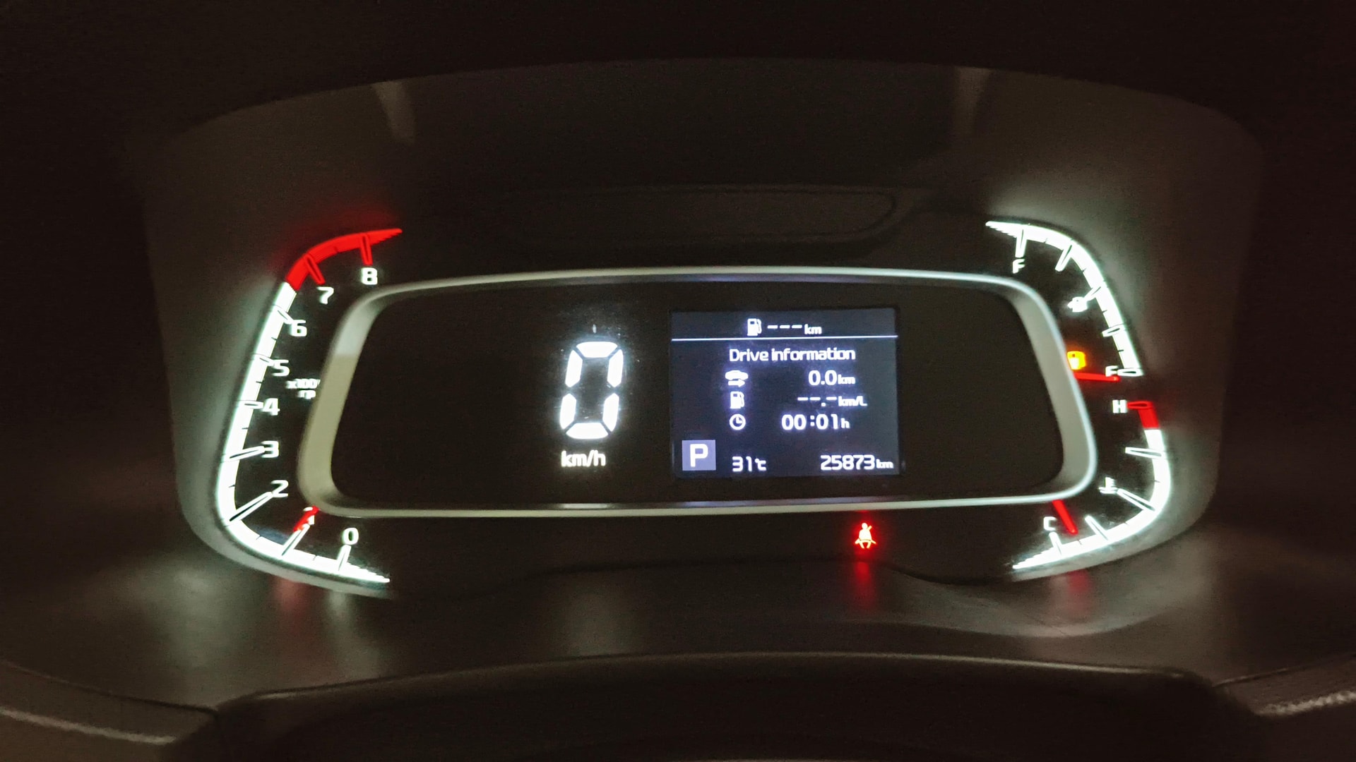 View 2021 Kia Sonet HTX DCT Petrol Image 37 Used 2021 Kia Sonet HTX DCT Petrol Image 37
