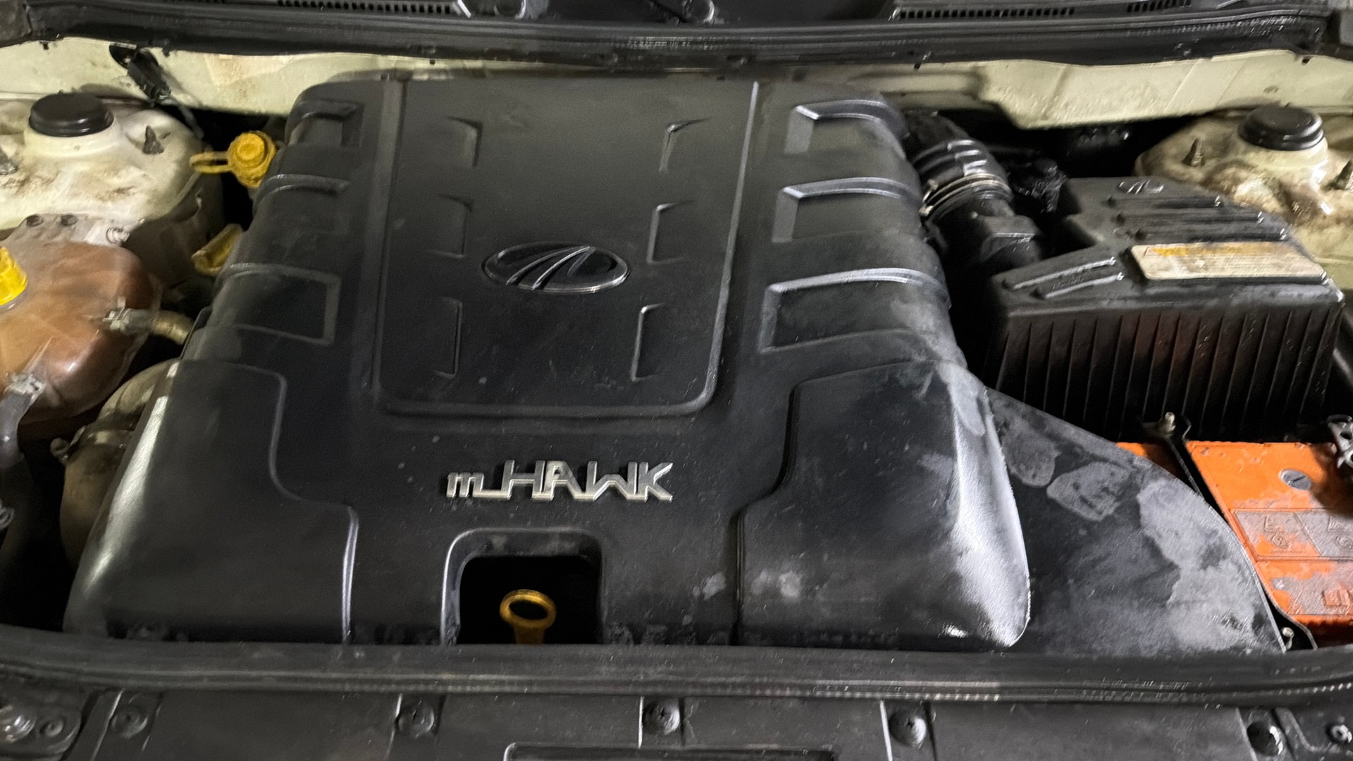 View 2018 Mahindra XUV500 W4 BS4 1.99 litre Image 43 Used 2018 Mahindra XUV500 W4 BS4 1.99 litre Image 43