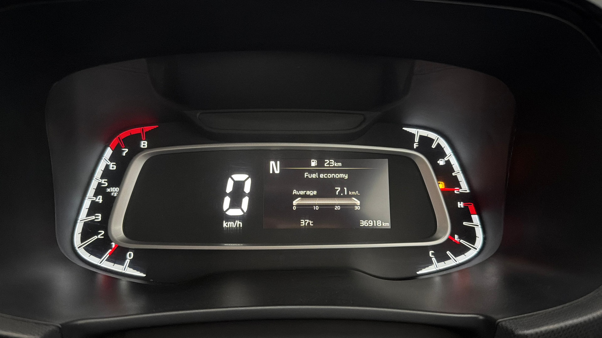 View 2020 Kia Sonet GTX Plus iMT Petrol Image 21 Used 2020 Kia Sonet GTX Plus iMT Petrol Image 21
