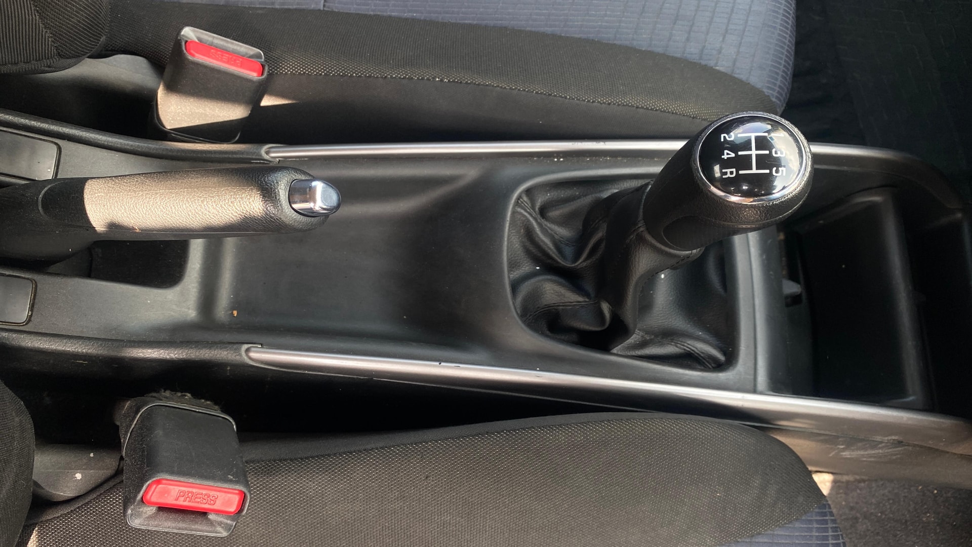 View 2020 Maruti Suzuki 1000 Base Variant Image 37 Used 2020 Maruti Suzuki 1000 Base Variant Image 37