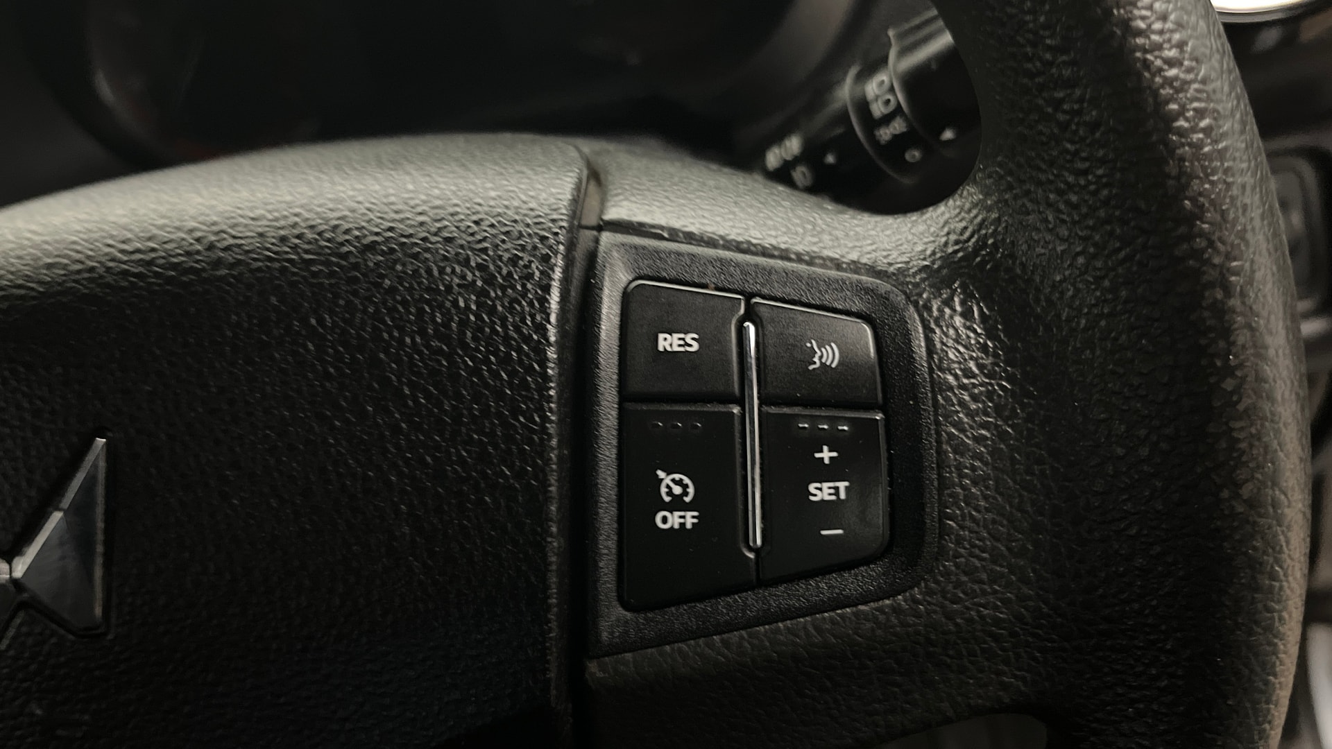 View 2023 Mahindra Thar AX Standard Manual Soft Top 6 Seater Image 3 Used 2023 Mahindra Thar AX Standard Manual Soft Top 6 Seater Image 3