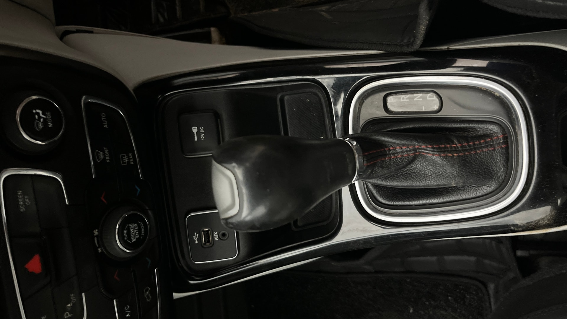 View 2018 Jeep Compass Limited Plus AT Image 42 Used 2018 Jeep Compass Limited Plus AT Image 42