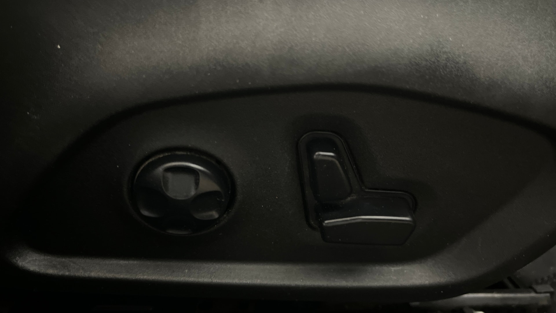 View 2018 Jeep Compass Limited Plus AT Image 10 Used 2018 Jeep Compass Limited Plus AT Image 10