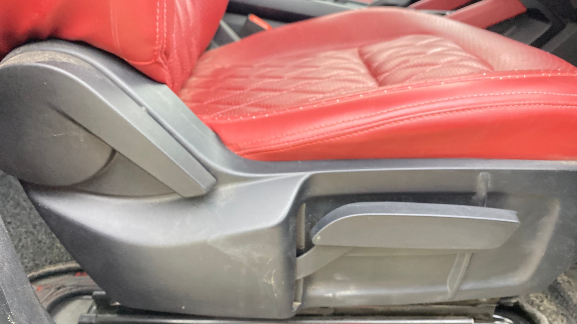 View 2021 Tata Harrier XE Image 10 Used 2021 Tata Harrier XE Image 10