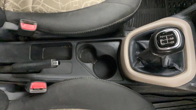 View Hyundai Grand i10 Image 41 Used Hyundai Grand i10 Image 41