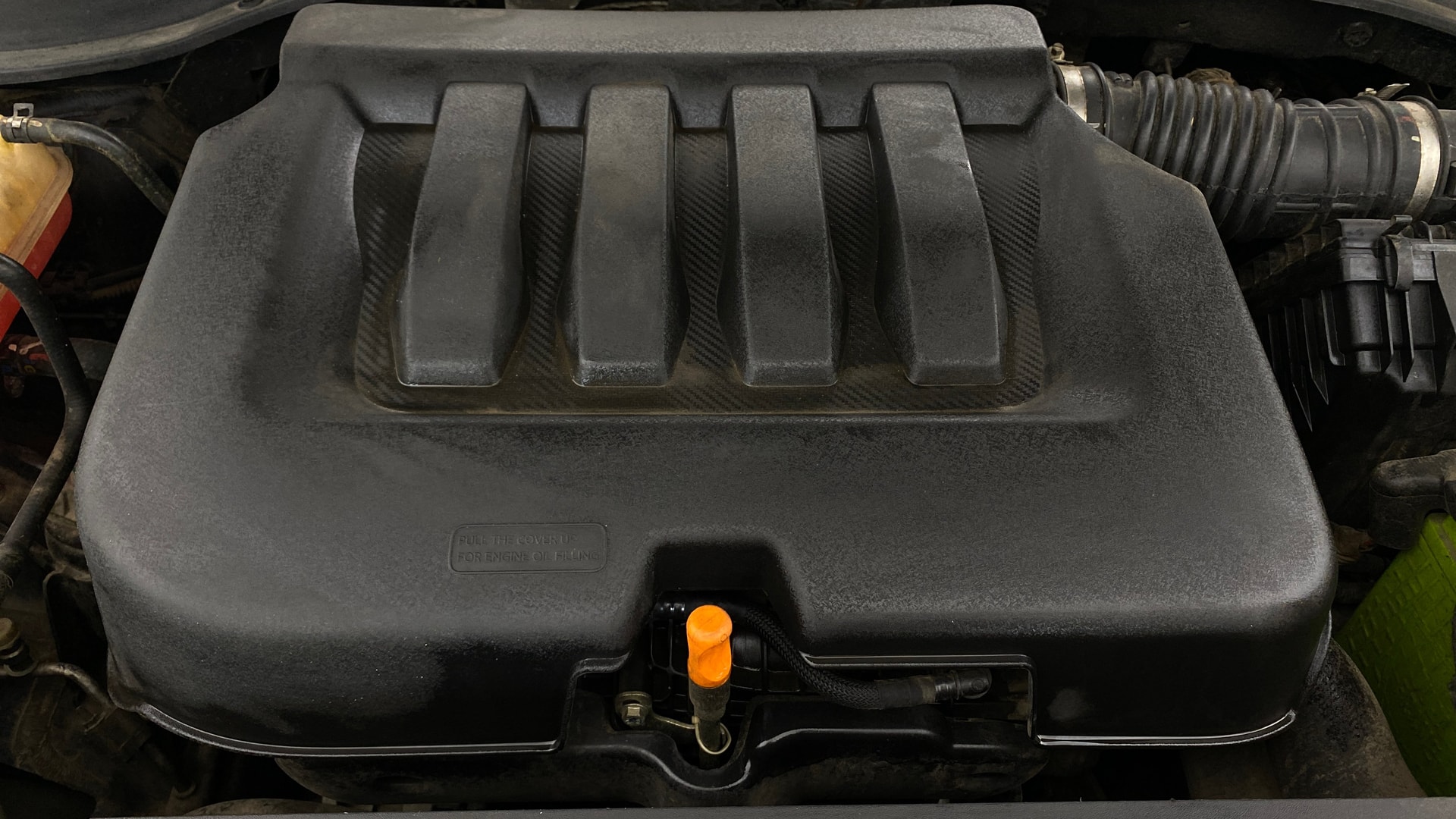 View 2023 Mahindra XUV700 MX Petrol 5 STR Image 43 Used 2023 Mahindra XUV700 MX Petrol 5 STR Image 43
