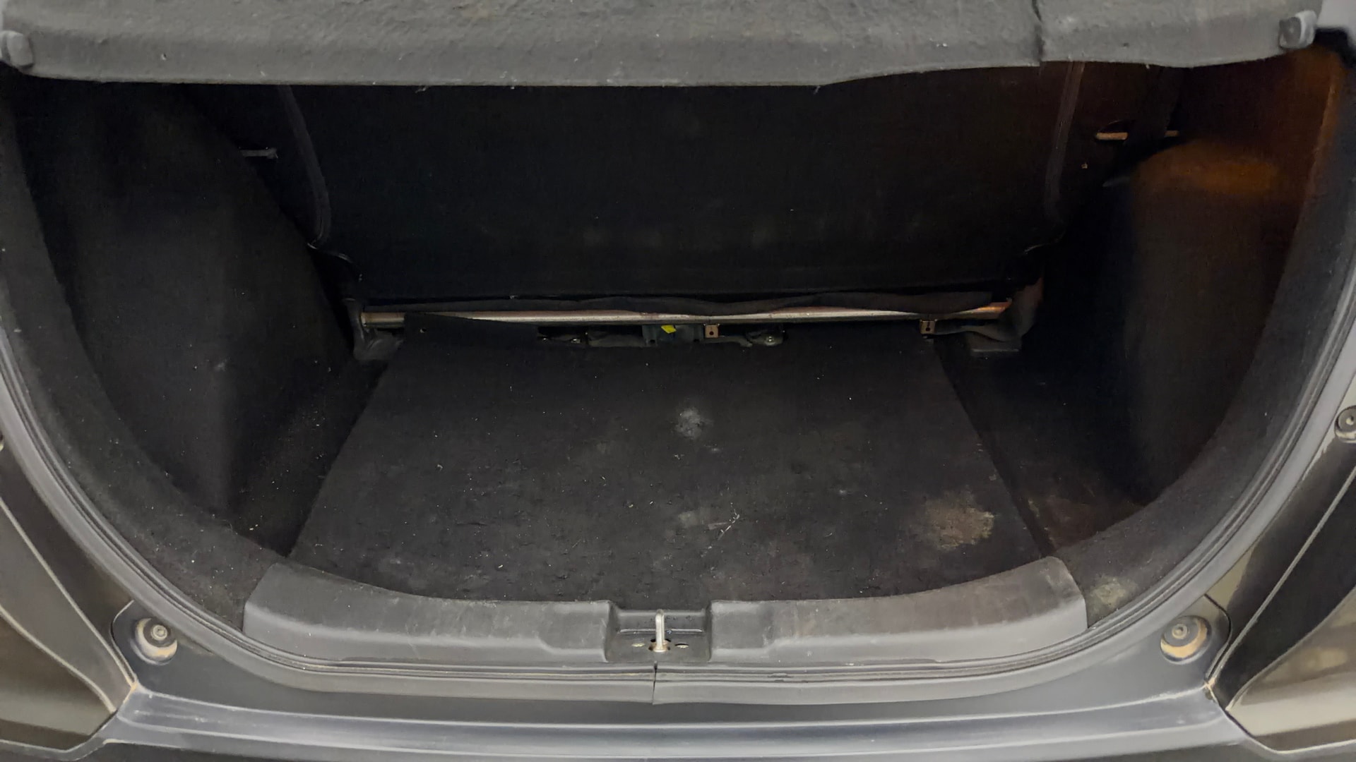 View 2019 Honda WR-V S MT Diesel Edge Edition Image 10 Used 2019 Honda WR-V S MT Diesel Edge Edition Image 10