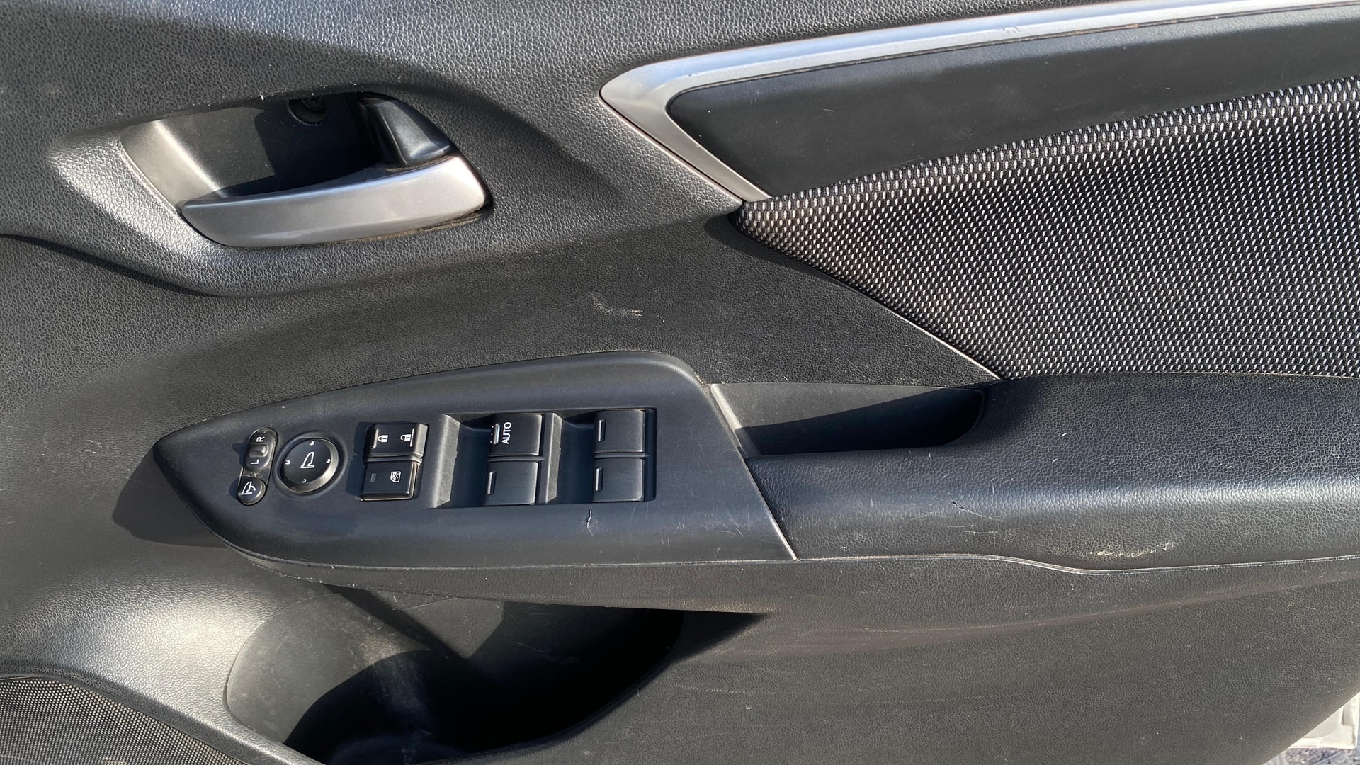 View 2019 Honda WR-V S MT Diesel Edge Edition Image 34 Used 2019 Honda WR-V S MT Diesel Edge Edition Image 34