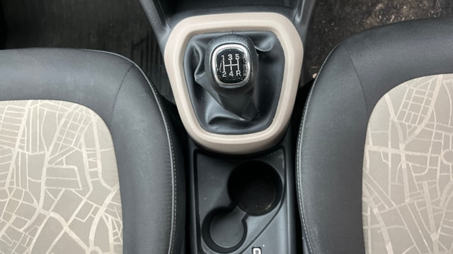 View Hyundai Grand i10 Image 38 Used Hyundai Grand i10 Image 38