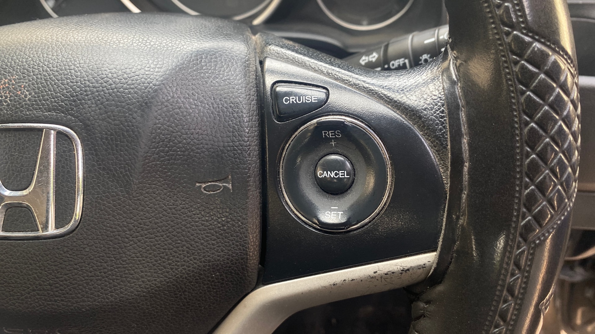 View 2020 Honda WR-V S MT Diesel Edge Edition Image 3 Used 2020 Honda WR-V S MT Diesel Edge Edition Image 3