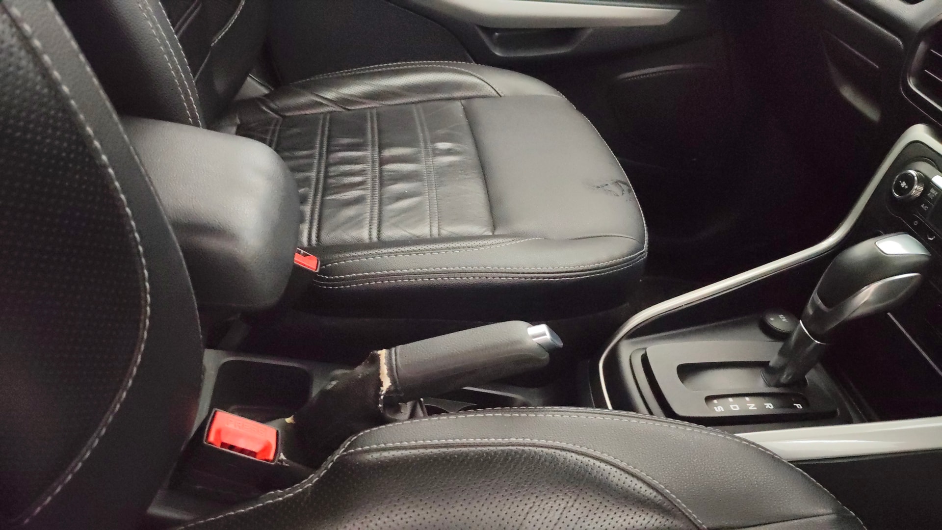 View 2018 Ford EcoSport 1.5 TDCi Diesel Ambiente BS IV Image 39 Used 2018 Ford EcoSport 1.5 TDCi Diesel Ambiente BS IV Image 39