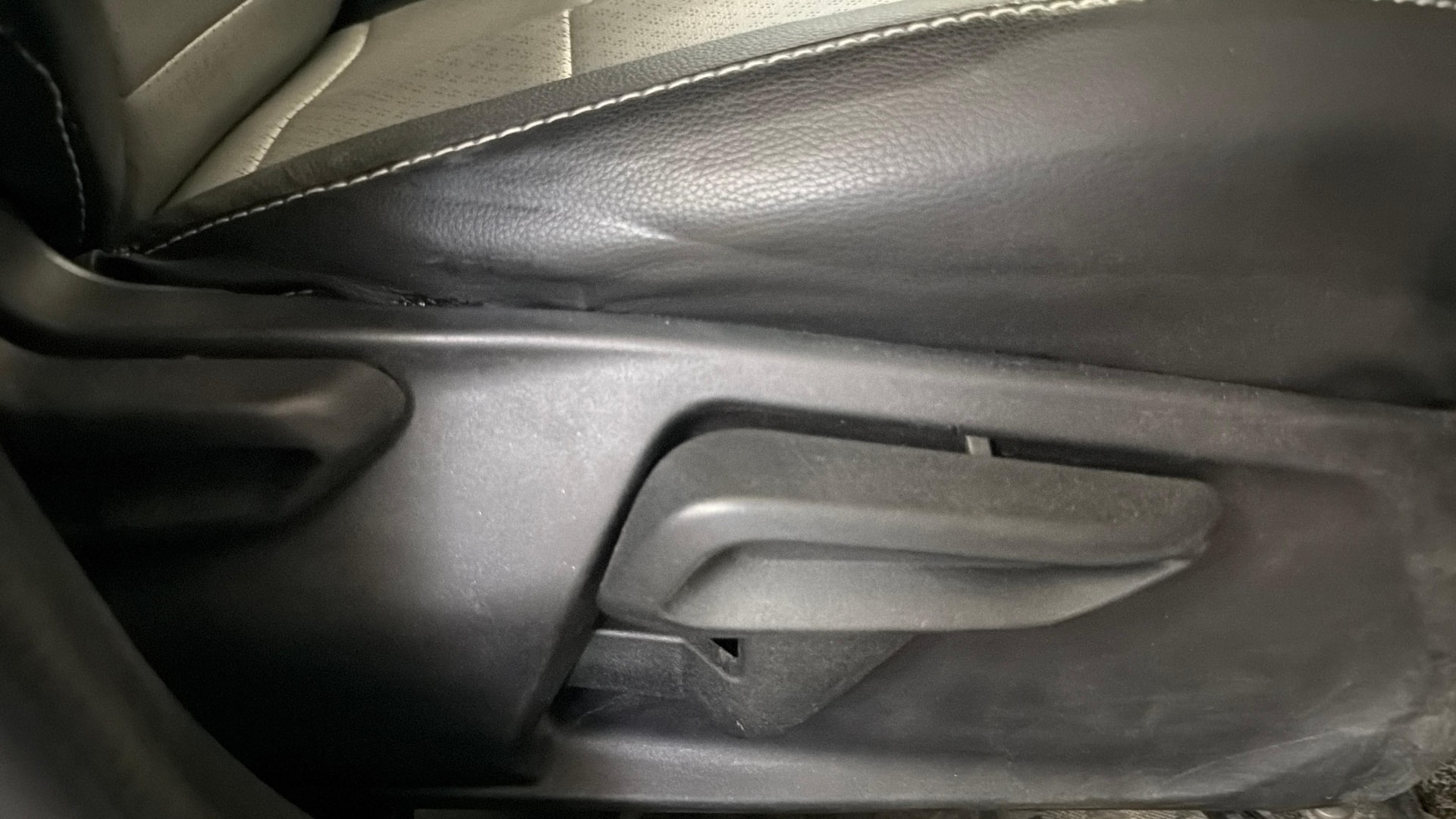 View 2023 Tata Tiago Revotorq XB Image 18 Used 2023 Tata Tiago Revotorq XB Image 18