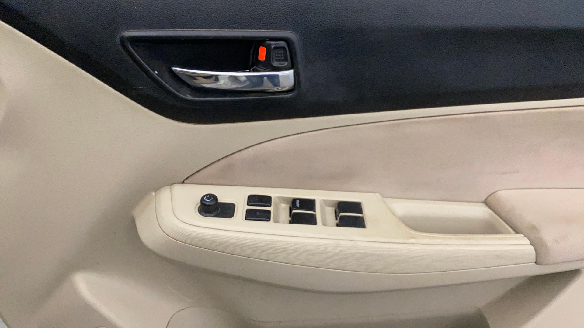 View 2018 Maruti Suzuki 1000 Base Variant Image 32 Used 2018 Maruti Suzuki 1000 Base Variant Image 32