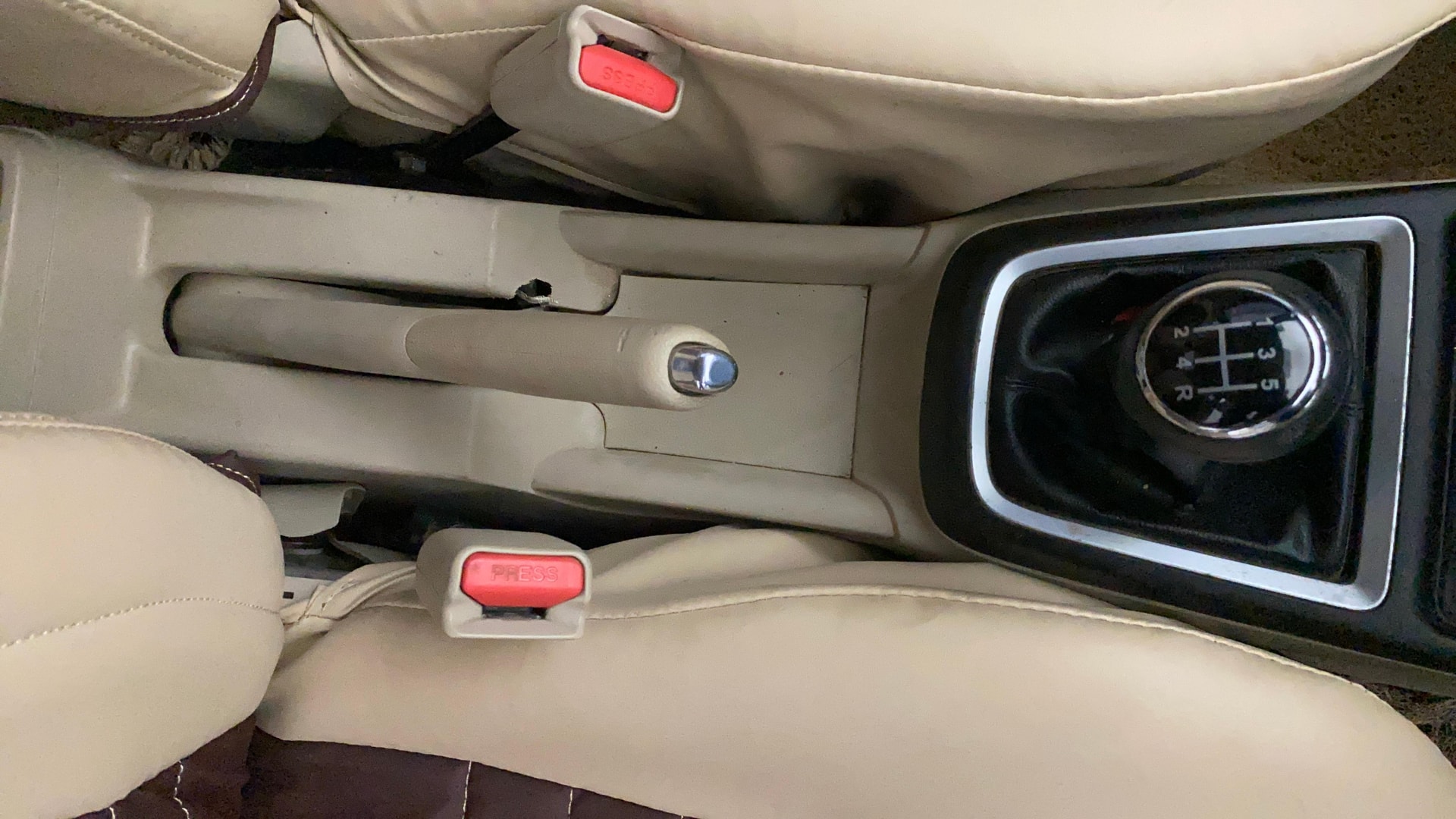 View 2018 Maruti Suzuki 1000 Base Variant Image 37 Used 2018 Maruti Suzuki 1000 Base Variant Image 37