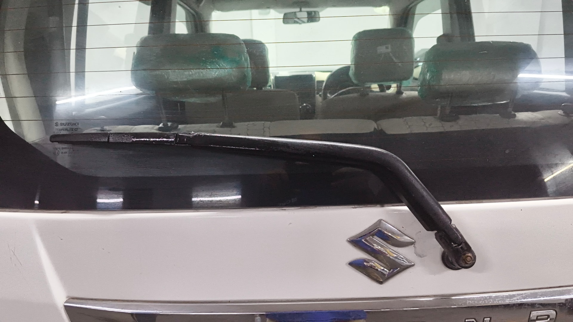 View 2018 Maruti Suzuki 1000 Base Variant Image 41 Used 2018 Maruti Suzuki 1000 Base Variant Image 41