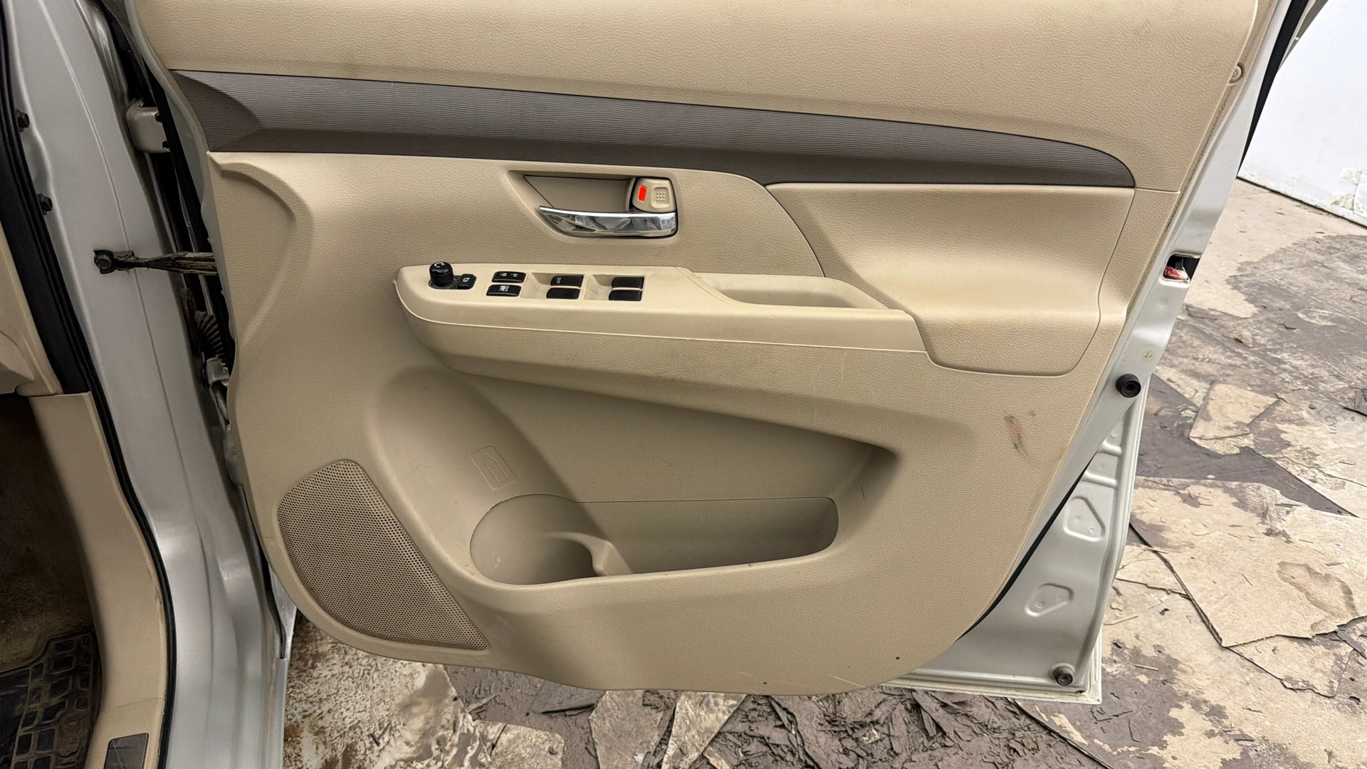 View 2020 Maruti Suzuki 1000 Base Variant Image 33 Used 2020 Maruti Suzuki 1000 Base Variant Image 33