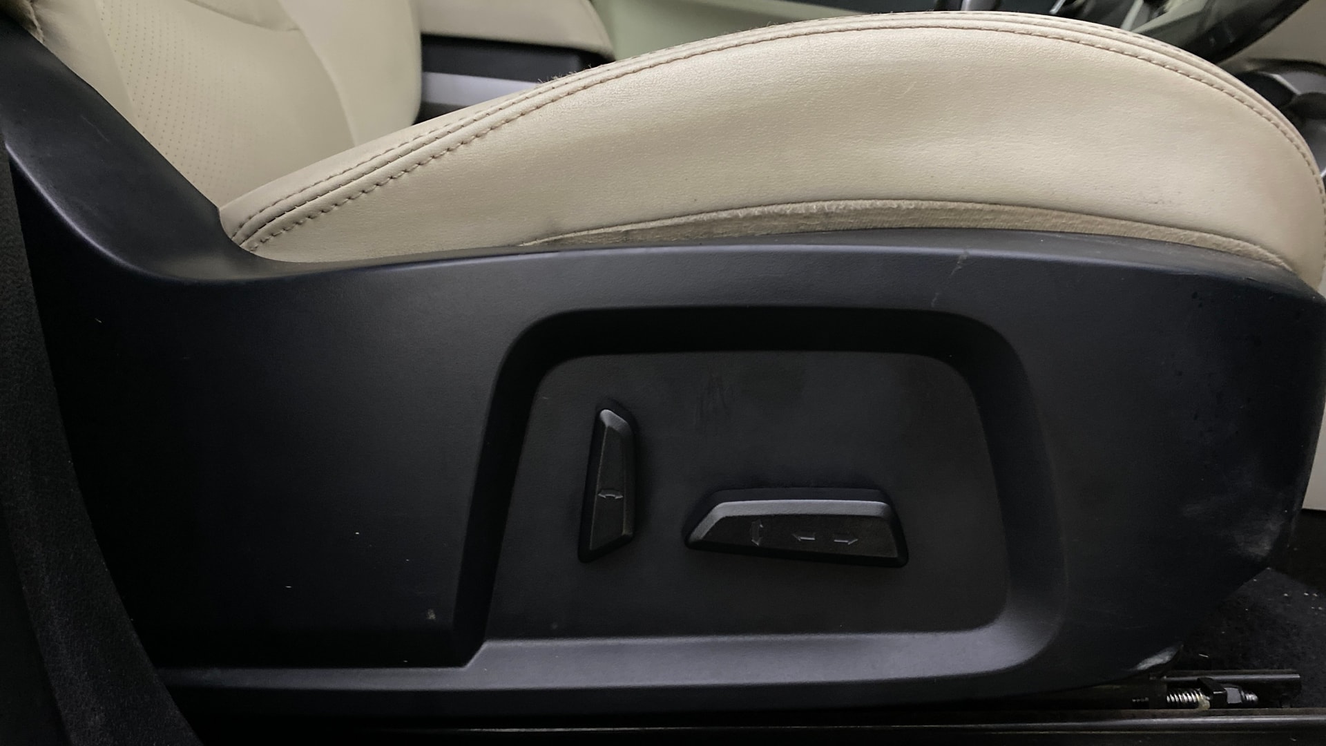 Used 2021 Tata Safari Used 2021 Tata Safari