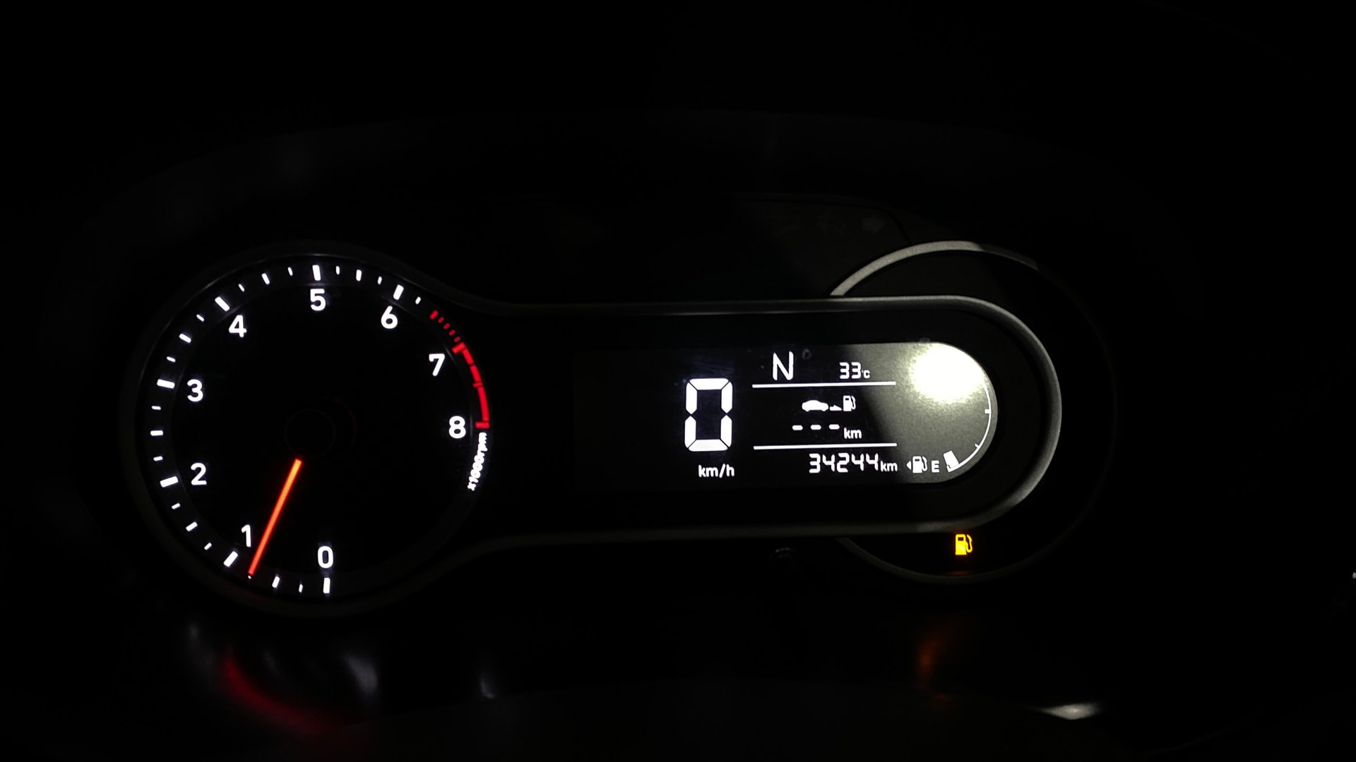 View 2021 Hyundai Grand i10 Nios Sportz Petrol AMT Image 34 Used 2021 Hyundai Grand i10 Nios Sportz Petrol AMT Image 34