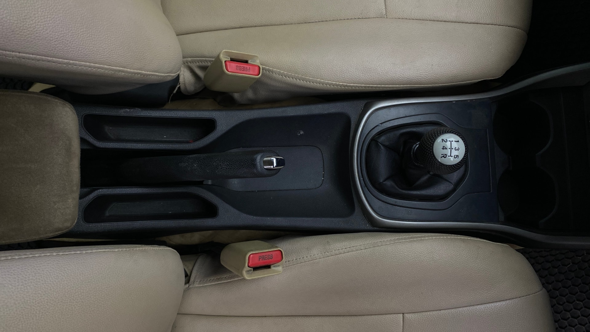 View 2019 Honda City ZX MT Diesel Anniversary Edition Image 40 Used 2019 Honda City ZX MT Diesel Anniversary Edition Image 40