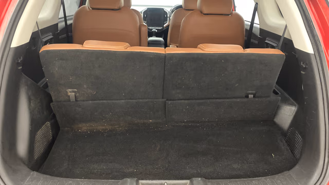 View MG Hector Plus Image 7 Used MG Hector Plus Image 7