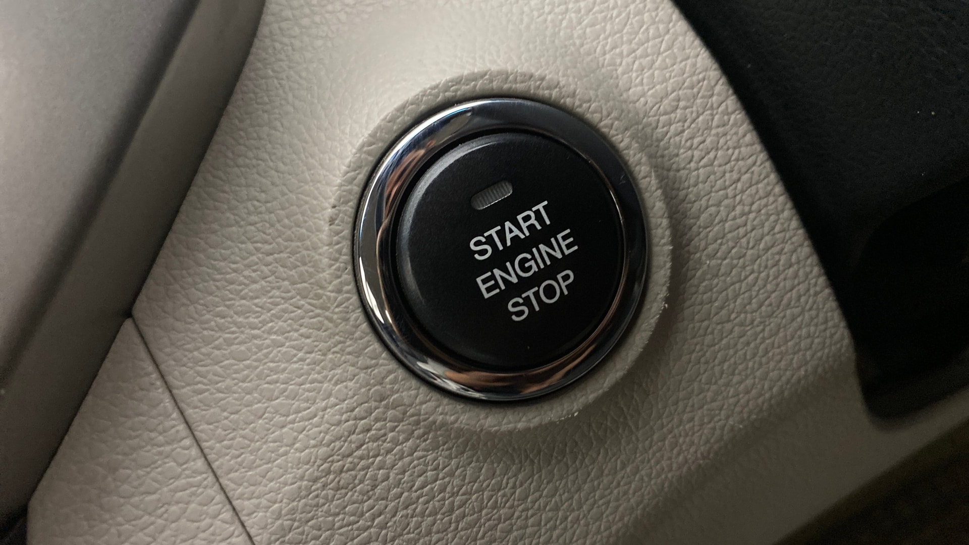 Used 2019 Mahindra XUV300 Used 2019 Mahindra XUV300