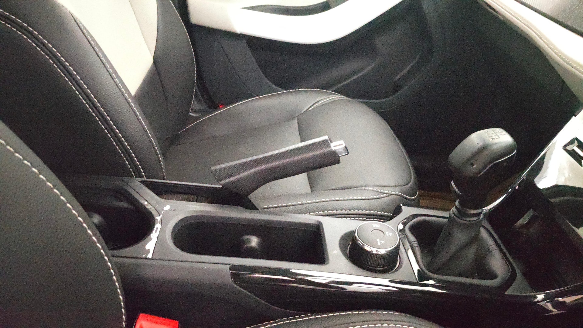 View 2024 Tata Nexon Revotron XE Image 39 Used 2024 Tata Nexon Revotron XE Image 39
