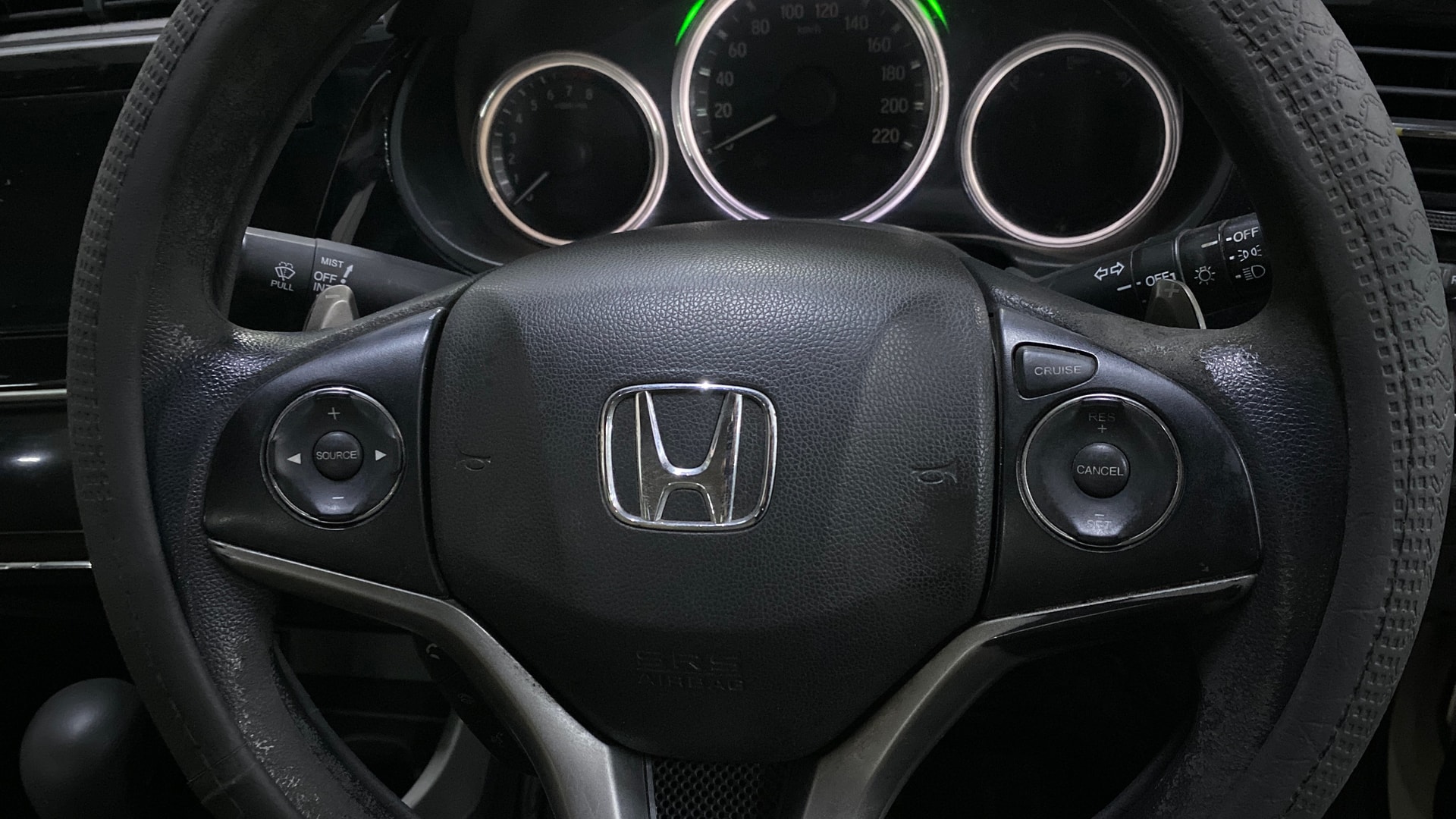 View 2017 Honda City ZX MT Diesel Anniversary Edition Image 3 Used 2017 Honda City ZX MT Diesel Anniversary Edition Image 3