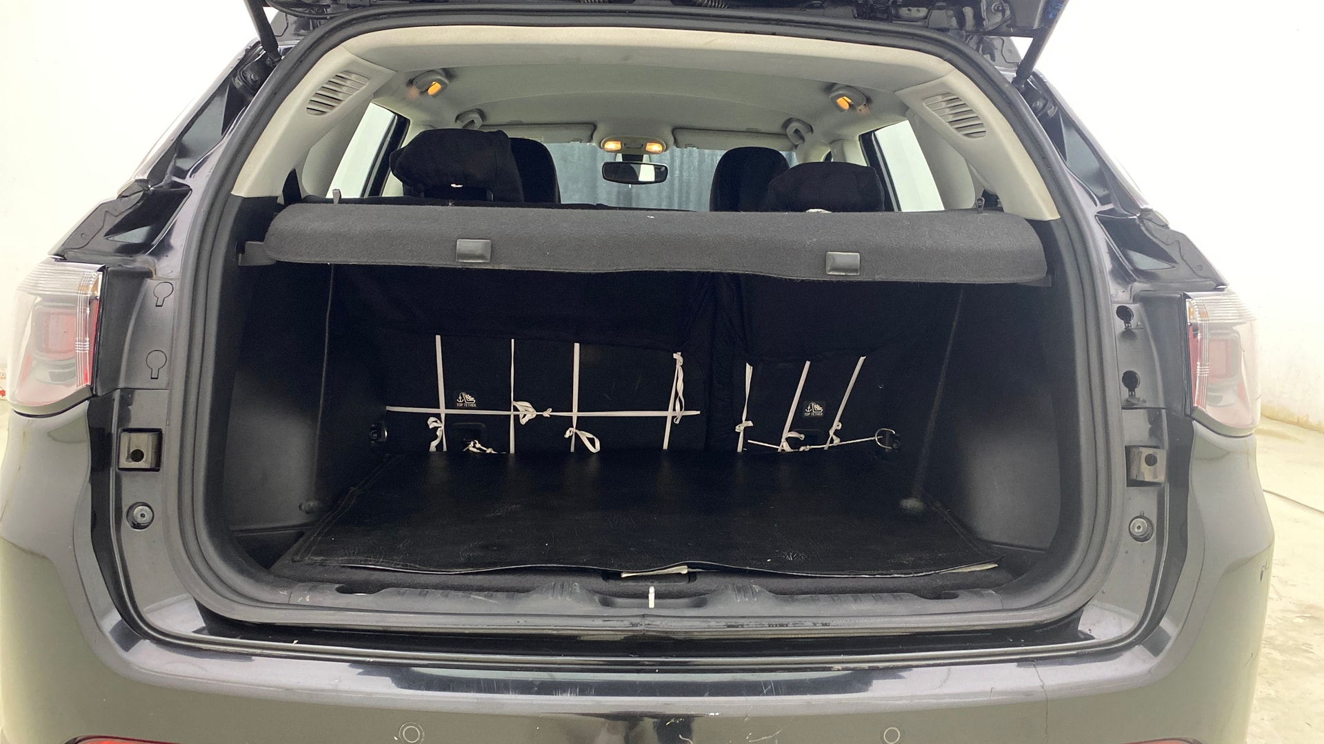 View 2020 Jeep Compass Longitude Plus 2.0 AT Diesel Image 11 Used 2020 Jeep Compass Longitude Plus 2.0 AT Diesel Image 11
