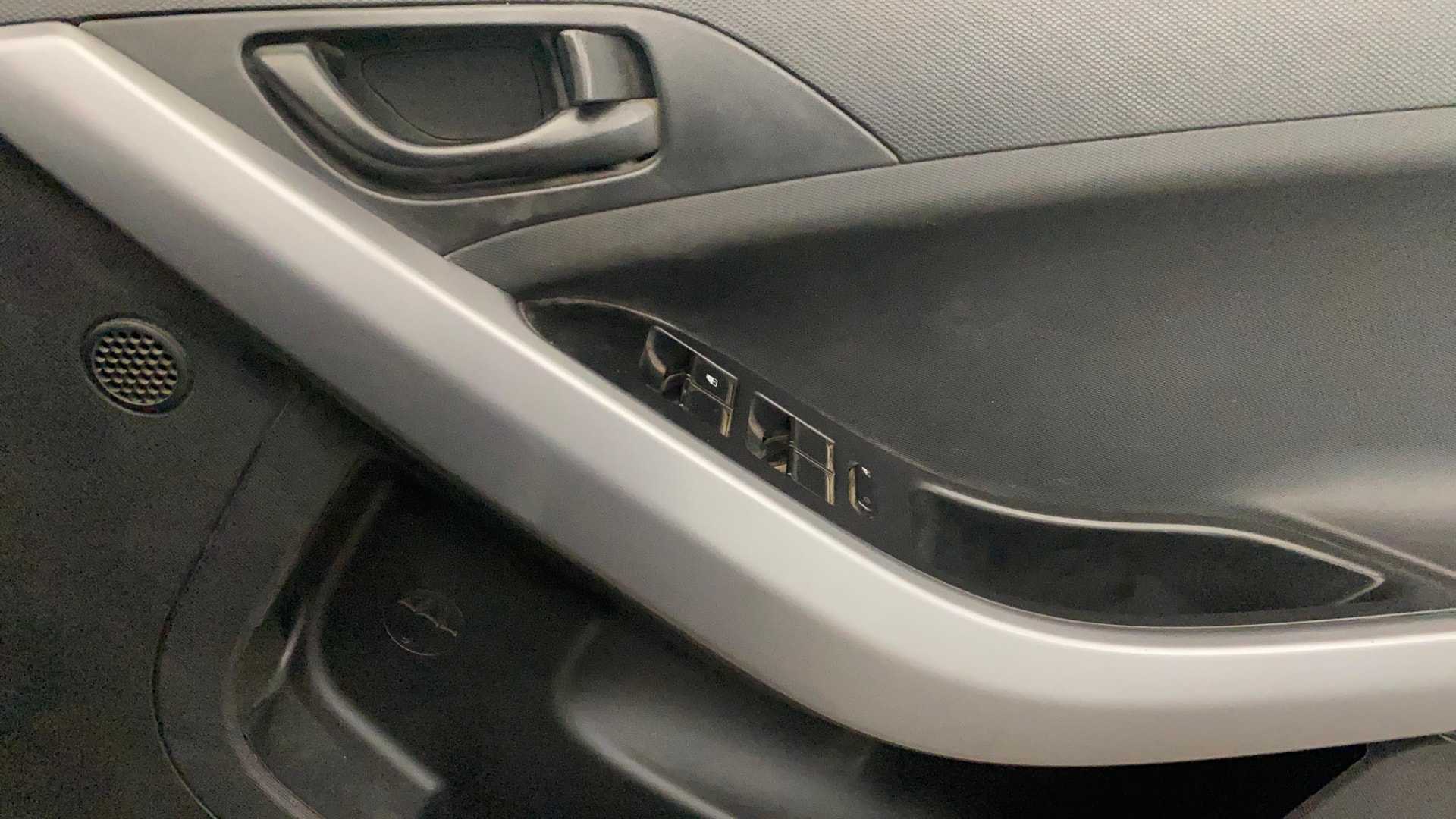 View 2021 Tata Nexon Revotron XE Image 33 Used 2021 Tata Nexon Revotron XE Image 33