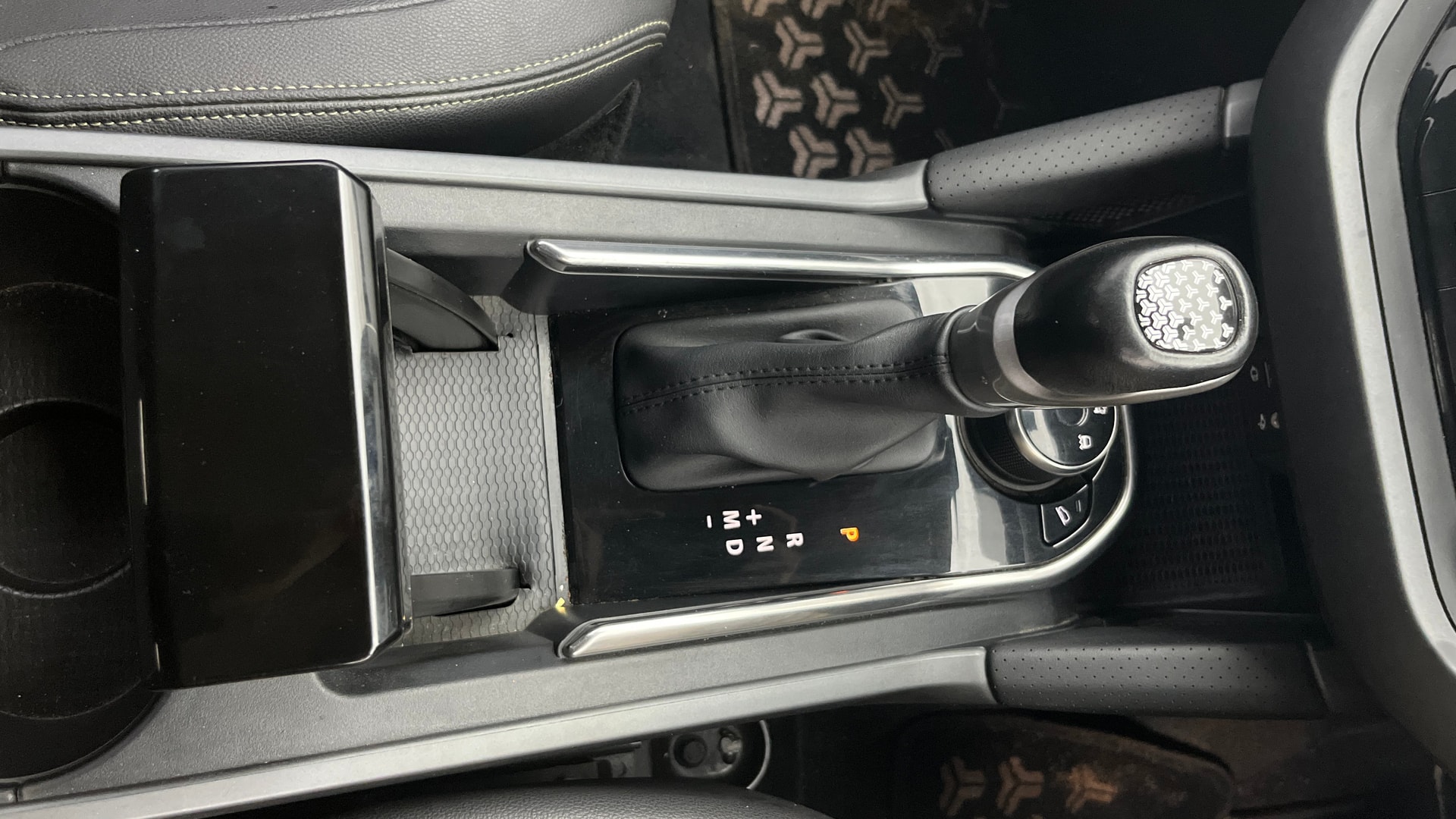 View 2021 Tata Harrier XZA Plus CAMO Edition Image 41 Used 2021 Tata Harrier XZA Plus CAMO Edition Image 41