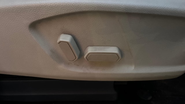 View Ford Endeavour Image 12 Used Ford Endeavour Image 12