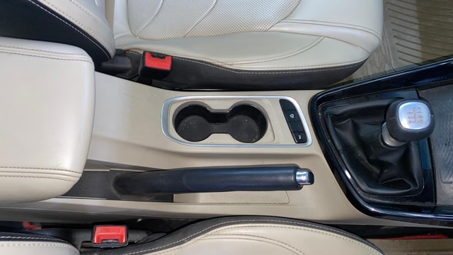 View MG Hector Image 41 Used MG Hector Image 41