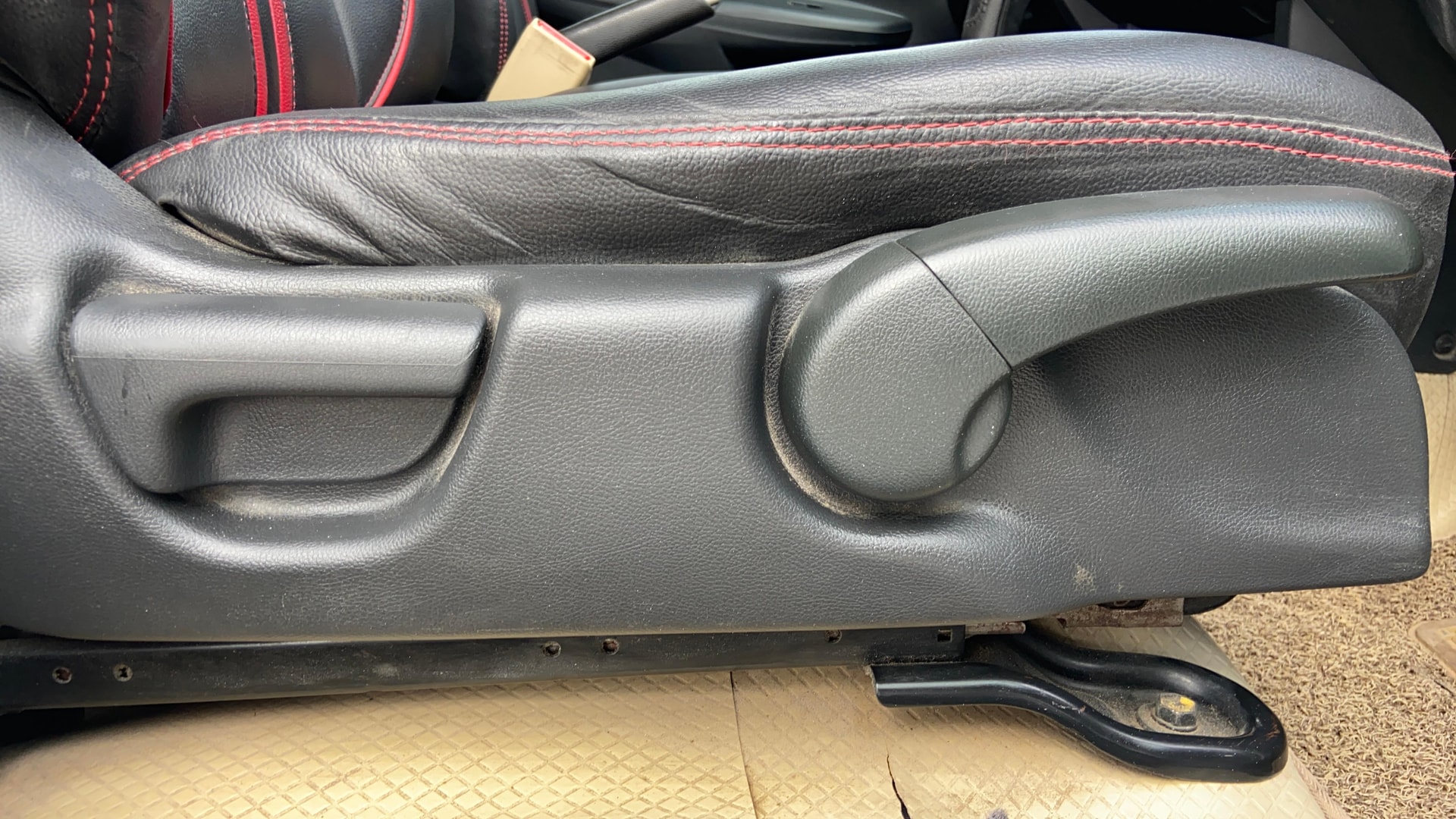 View 2015 Honda Jazz E MT Diesel Image 18 Used 2015 Honda Jazz E MT Diesel Image 18