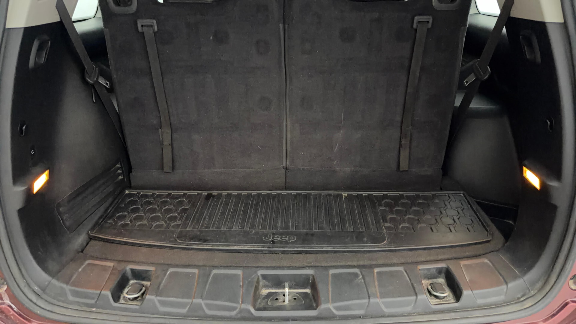View 2022 Jeep Meridian Limited (O) 4X4 AT Image 7 Used 2022 Jeep Meridian Limited (O) 4X4 AT Image 7