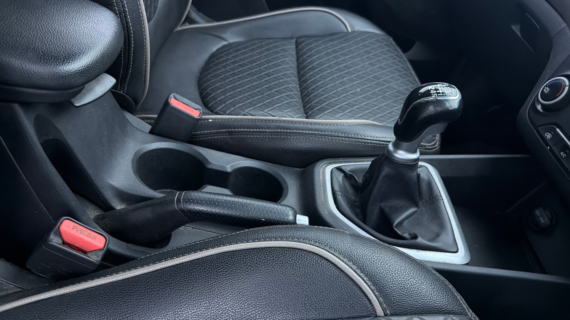 View 2019 Hyundai Creta 1.4 E Diesel Image 38 Used 2019 Hyundai Creta 1.4 E Diesel Image 38