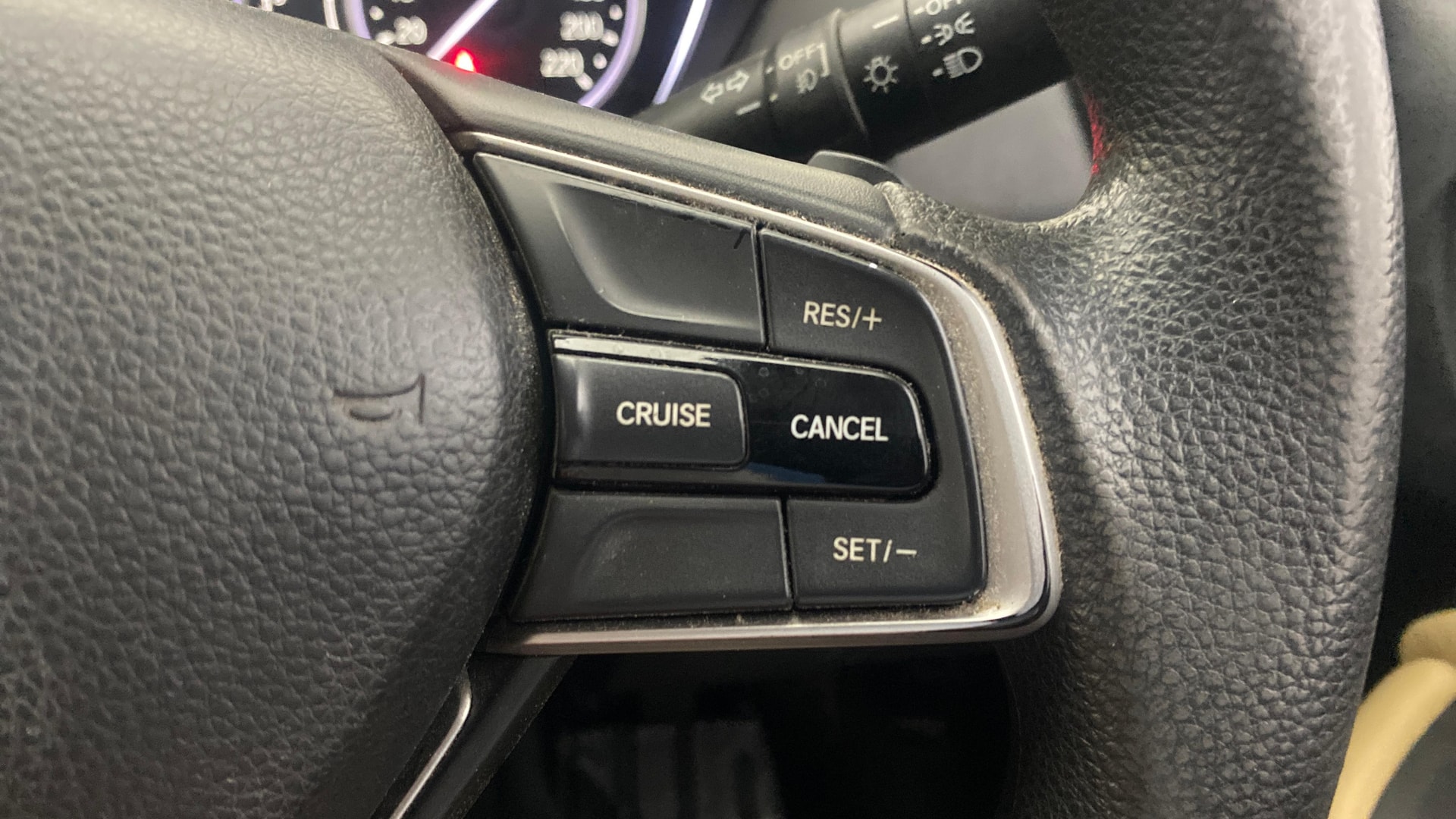 View 2022 Honda City ZX MT Diesel Anniversary Edition Image 3 Used 2022 Honda City ZX MT Diesel Anniversary Edition Image 3