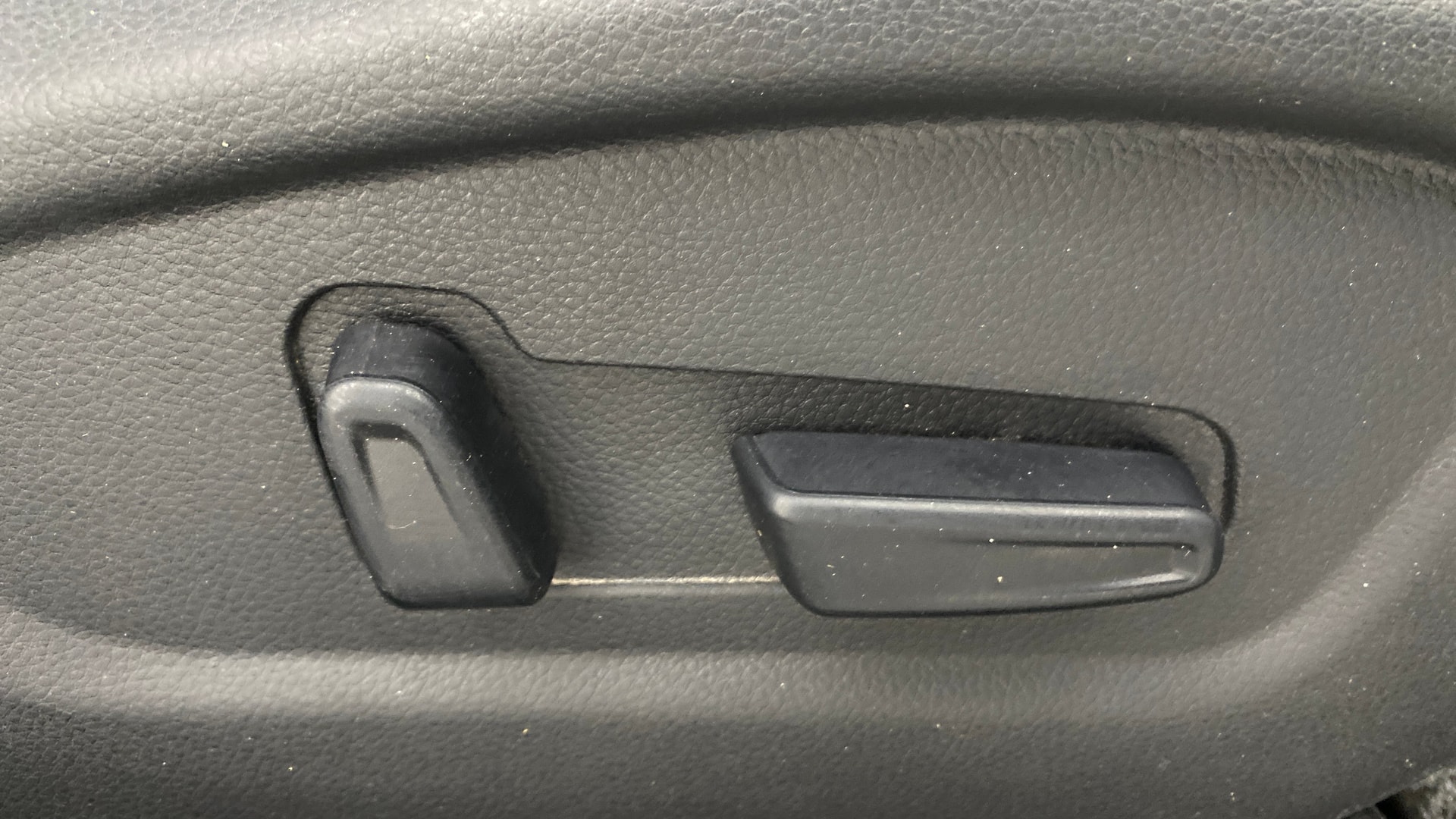 View 2022 Kia Seltos GTX Plus AT Diesel Image 19 Used 2022 Kia Seltos GTX Plus AT Diesel Image 19