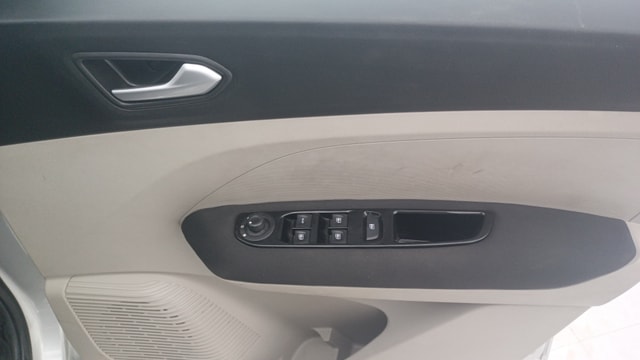 View Renault Triber Image 39 Used Renault Triber Image 39