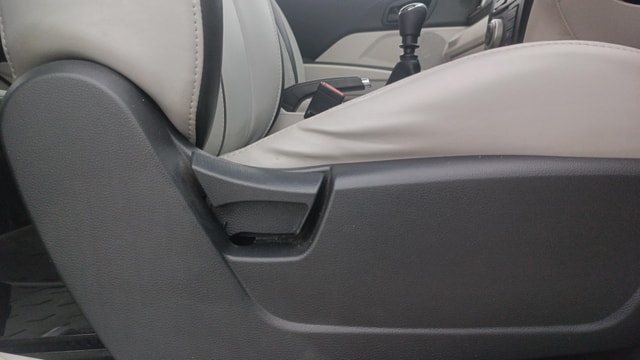 View Mahindra XUV300 Image 18 Used Mahindra XUV300 Image 18