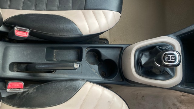 View Hyundai Grand i10 Image 38 Used Hyundai Grand i10 Image 38