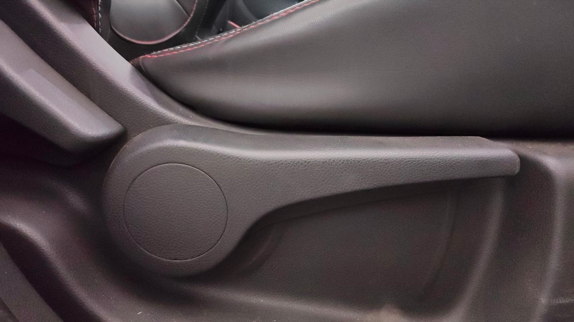 View 2019 Renault Captur Platine Mono Diesel Image 18 Used 2019 Renault Captur Platine Mono Diesel Image 18