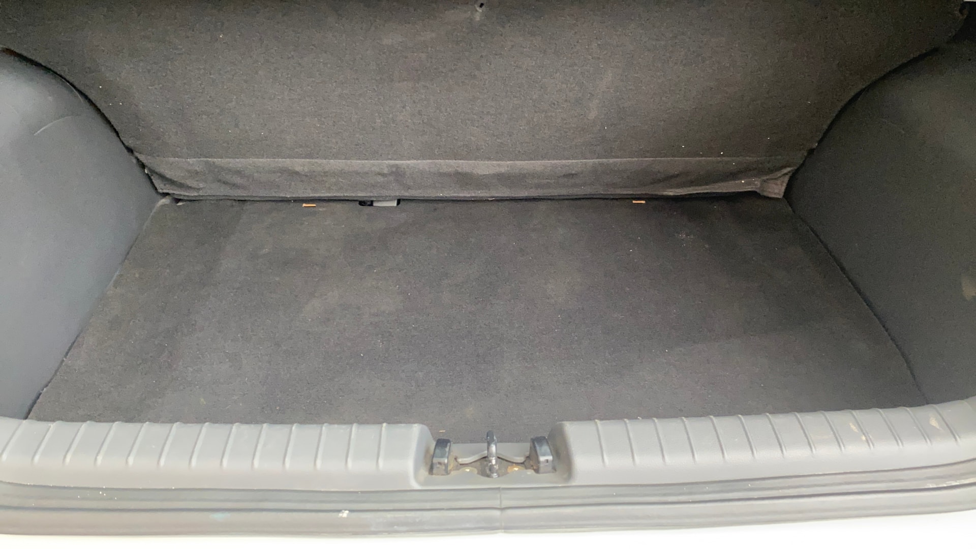 View 2020 Hyundai Grand i10 Nios Sportz Petrol AMT Image 7 Used 2020 Hyundai Grand i10 Nios Sportz Petrol AMT Image 7