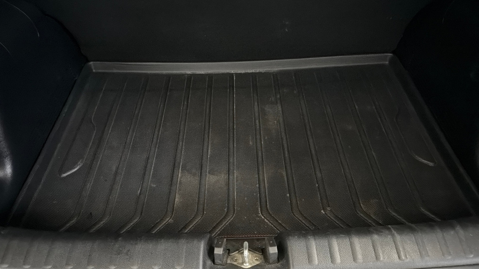 View 2022 Kia Sonet HTK Plus Petrol Image 10 Used 2022 Kia Sonet HTK Plus Petrol Image 10