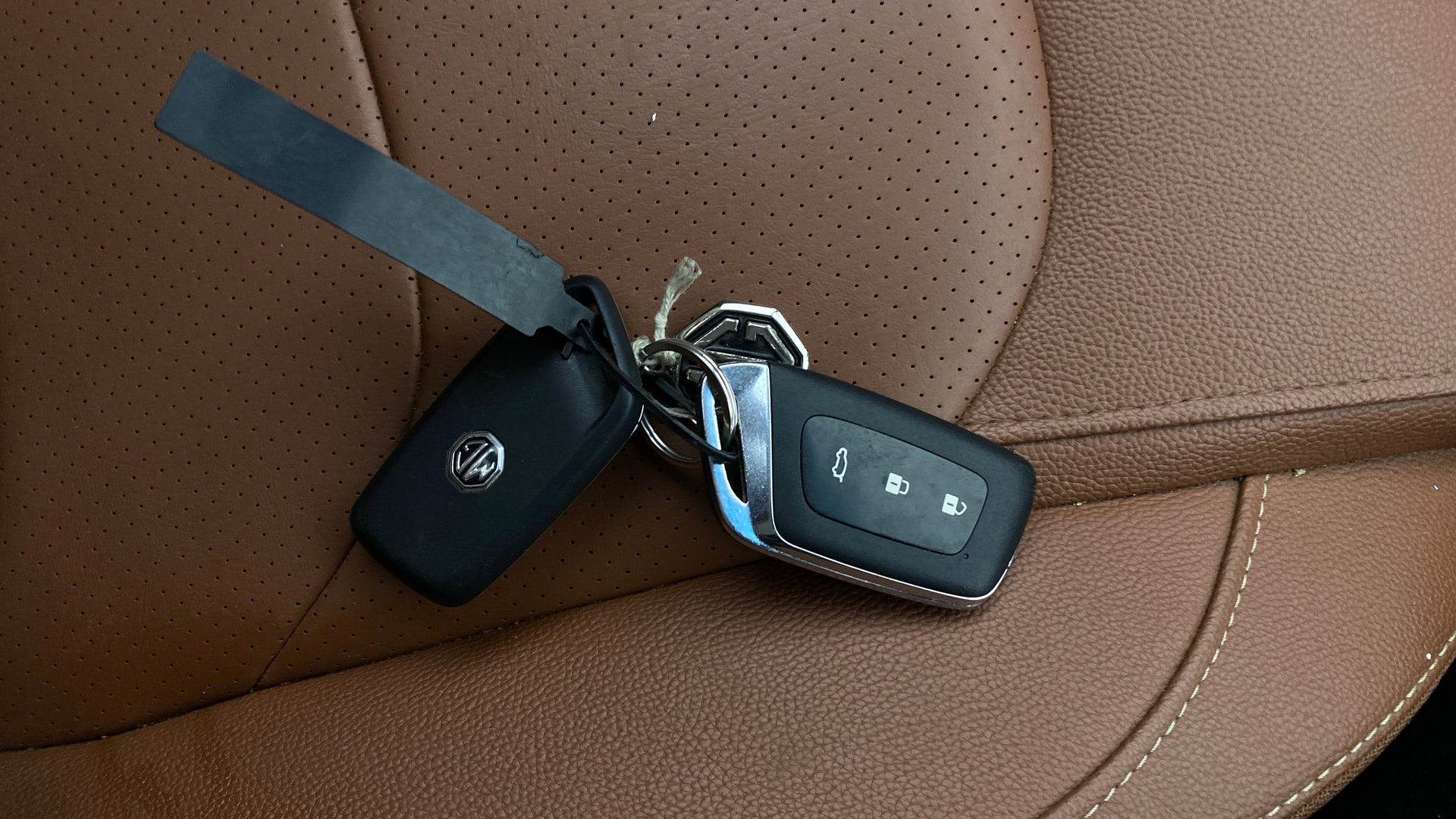 View 2021 MG Hector Plus Sharp CVT Petrol Image 20 Used 2021 MG Hector Plus Sharp CVT Petrol Image 20